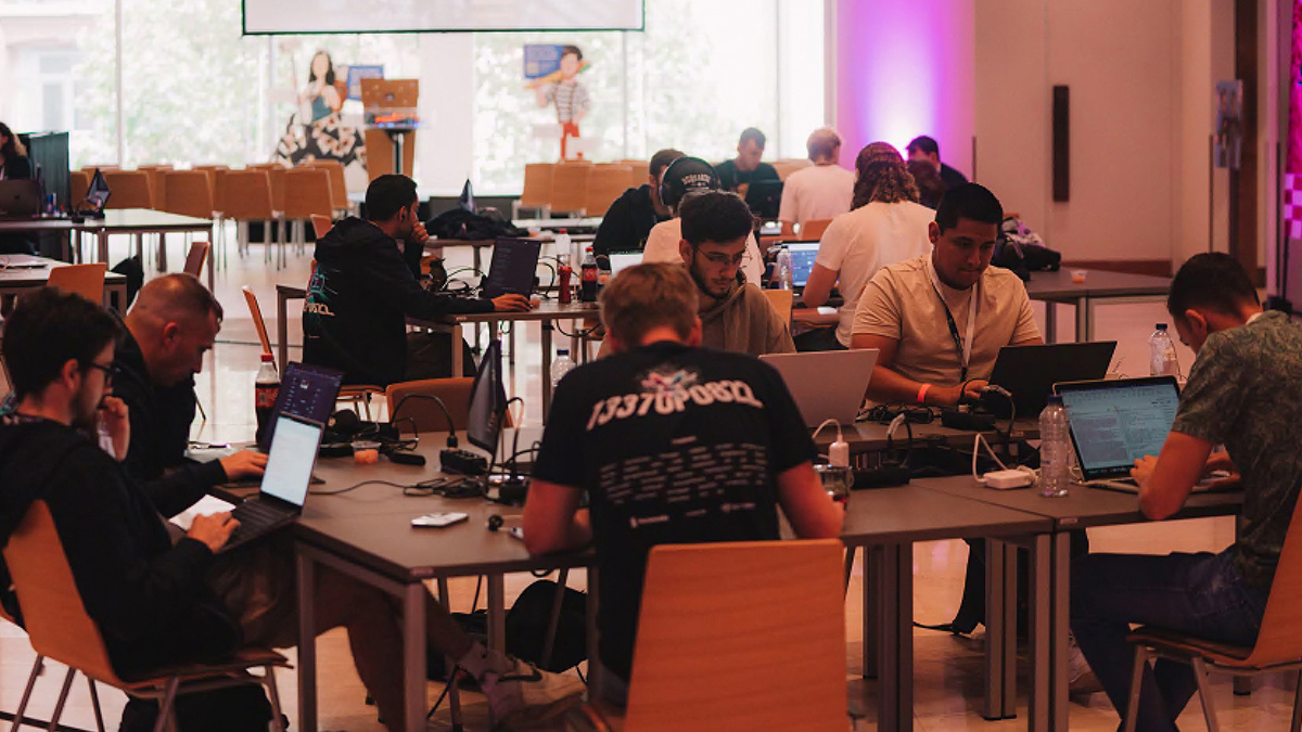 A three-day hackathon held by Yahoo last week uncovered hundreds of security bugs in its text search engine tool Vespa